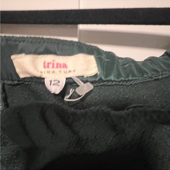 Trina Turk Green Off the Shoulder Bell Sleeve Mini Dress, New with Tags - Picture 4 of 6